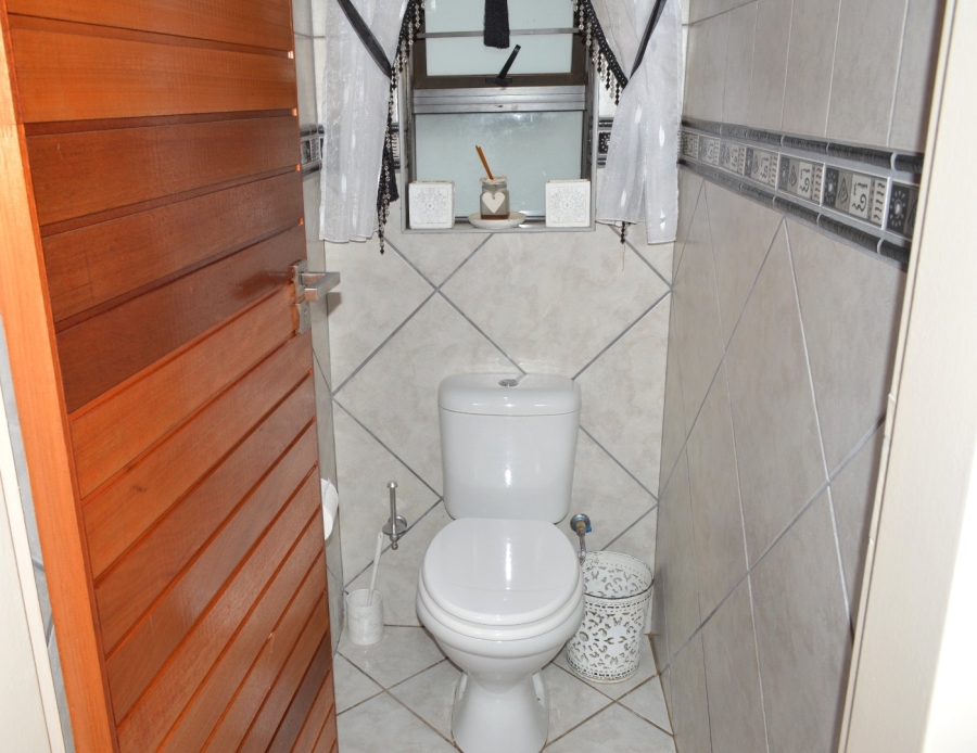 4 Bedroom Property for Sale in Doringkruin North West